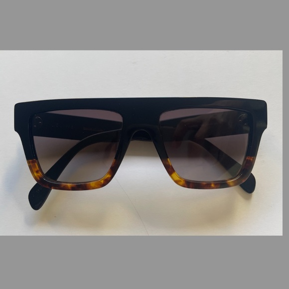 CELINE BLACK and TORTOISE RECTANGLE SUNGLASSES CL40013i 05F 55/19 - Picture 2 of 8